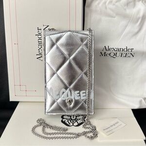 NWT Alexander McQueen Quilted Leather Skull Phone Bag Graffiti Logo Silver